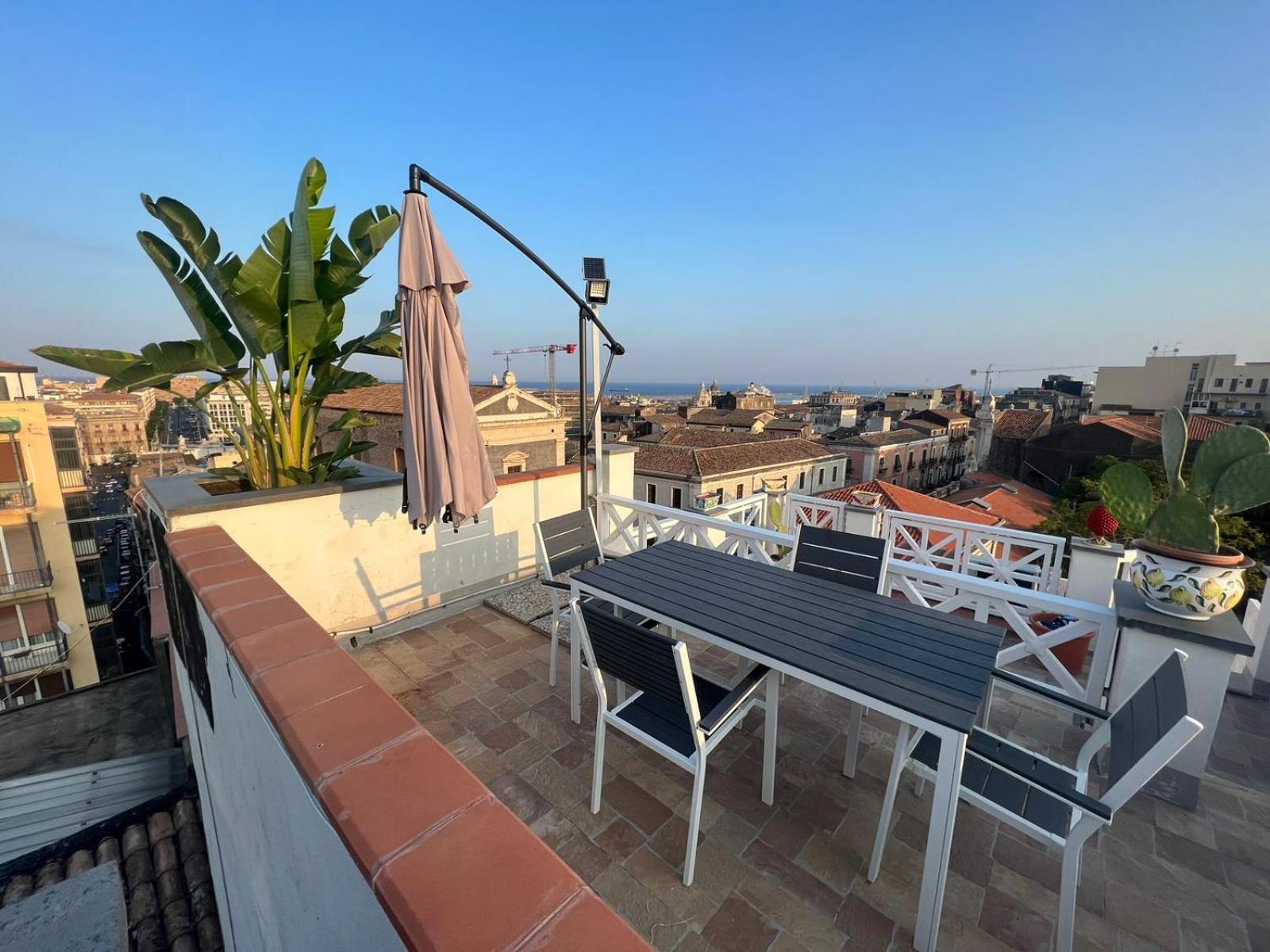 La Terrazza Sul Cielo Apartment Catania Luaran gambar